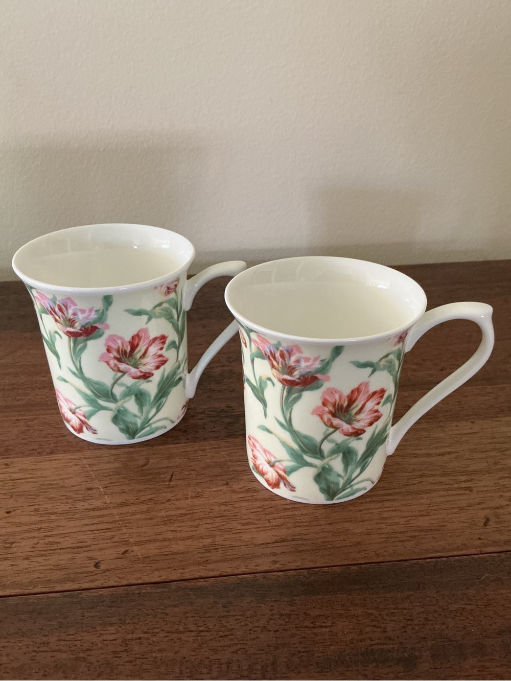 Absalon Pink by Queen’s Fine Bone China Set of 2 Mugs